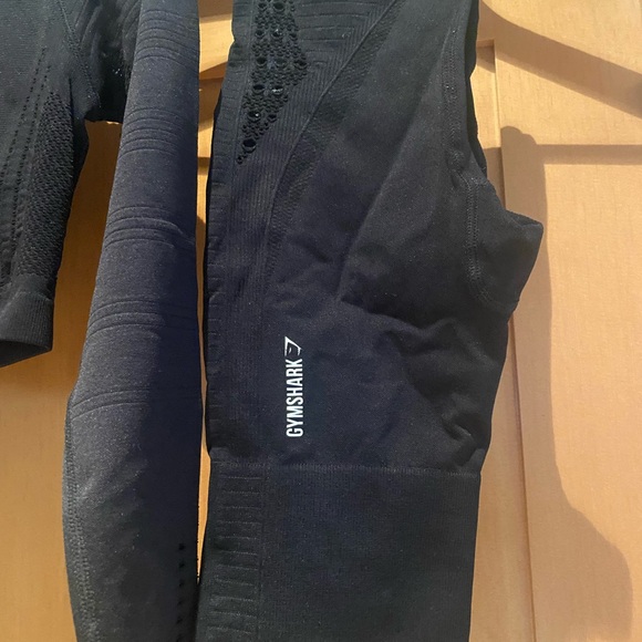 Gymshark set - Picture 3 of 3